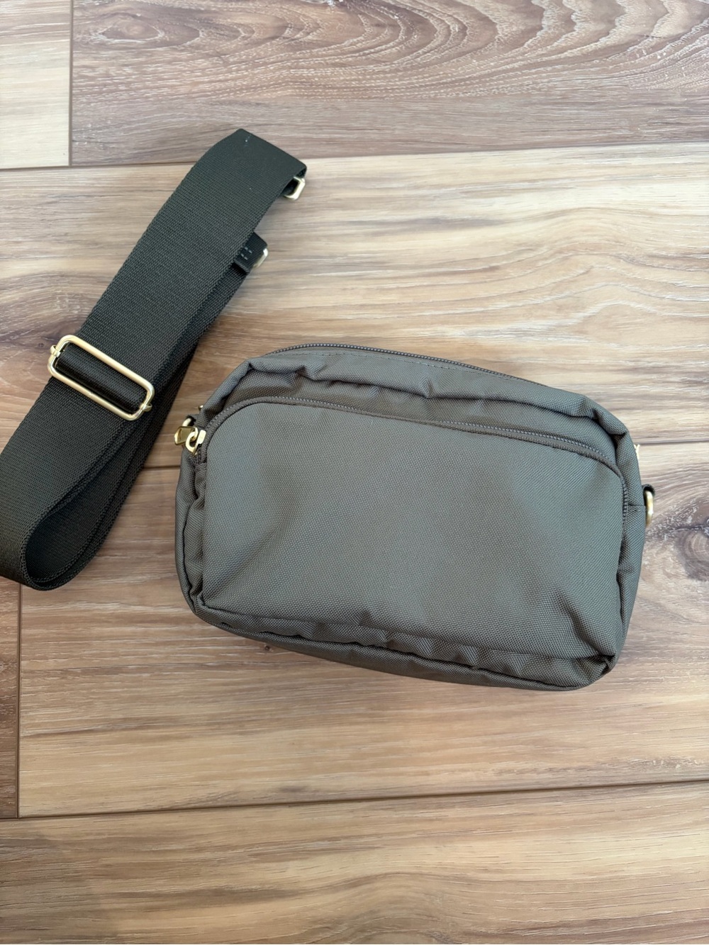 Canvelle City Crossbody Bag